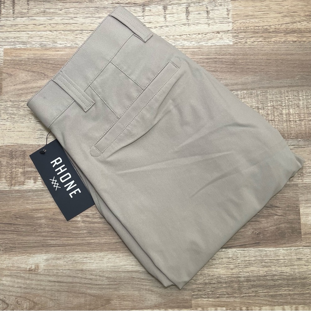 Rhone‎ Commuter Casual Stretch Media Pocket Shorts Men's 28 Khaki 7" inseam New